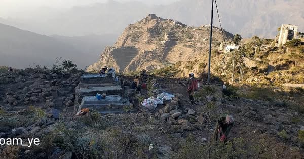 إيقاف أعمال ترميم غير شرعية بمقبرة إسلامية في ذمار - صورة إضافية 1